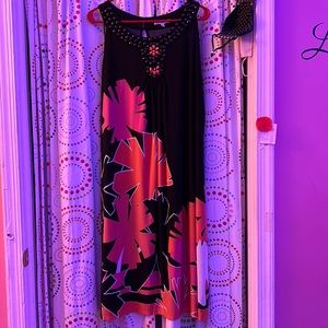 Womens no sleeve flowey dress